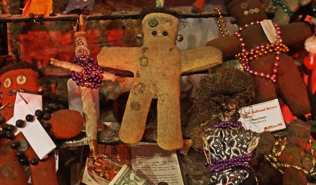 Nova Orleans à noite – cidade famosa por suas lendas de vodu e locais assombrados"